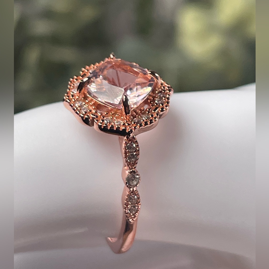 1.43ct Morganite & Sapphire Ring. 1.43ct Earth Mined. Rose Gold
